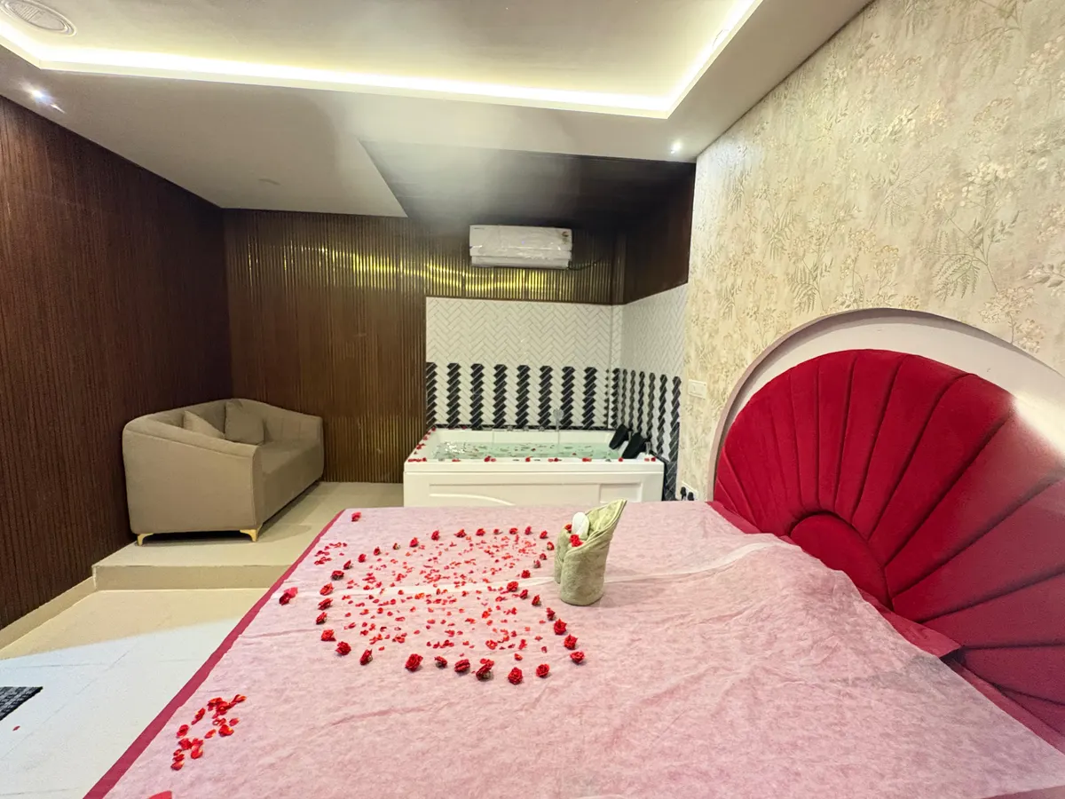 Four Hands Massage Option